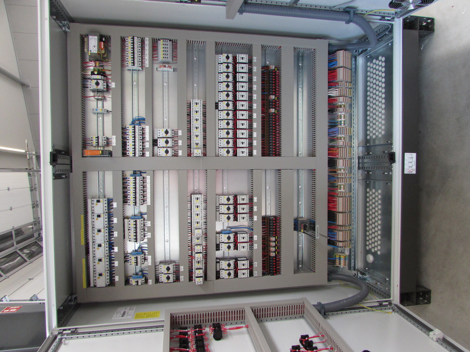 Control cabinet layer / Natura Step 3r